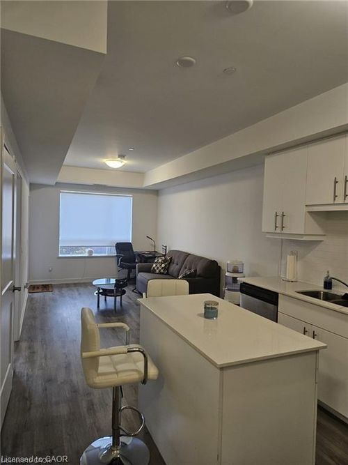401-251 Northfield Dr E, Waterloo, ON, N2K0G9 | Card Image