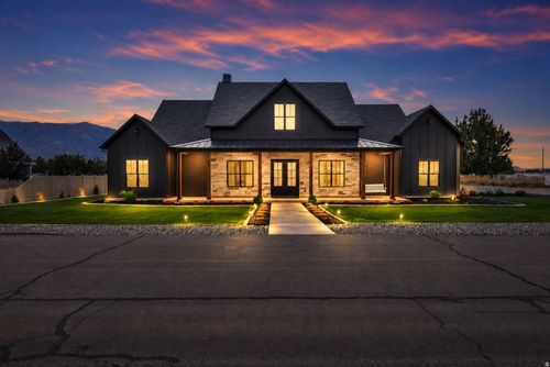 501 W 2300 S, Richfield, UT, 84701 | Card Image