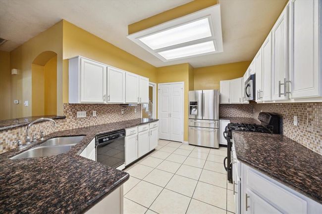19119 Timber Trace Dr, House other with 5 bedrooms, 4 bathrooms and null parking in Humble TX | Image 17