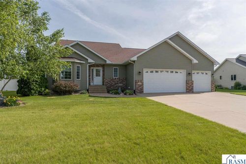 1007 Crystal Lake Dr, Lake Crystal, MN, 56055-2413 | Card Image