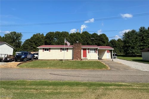 207 Walnut St, New Haven, WV, 25265-1152 | Card Image