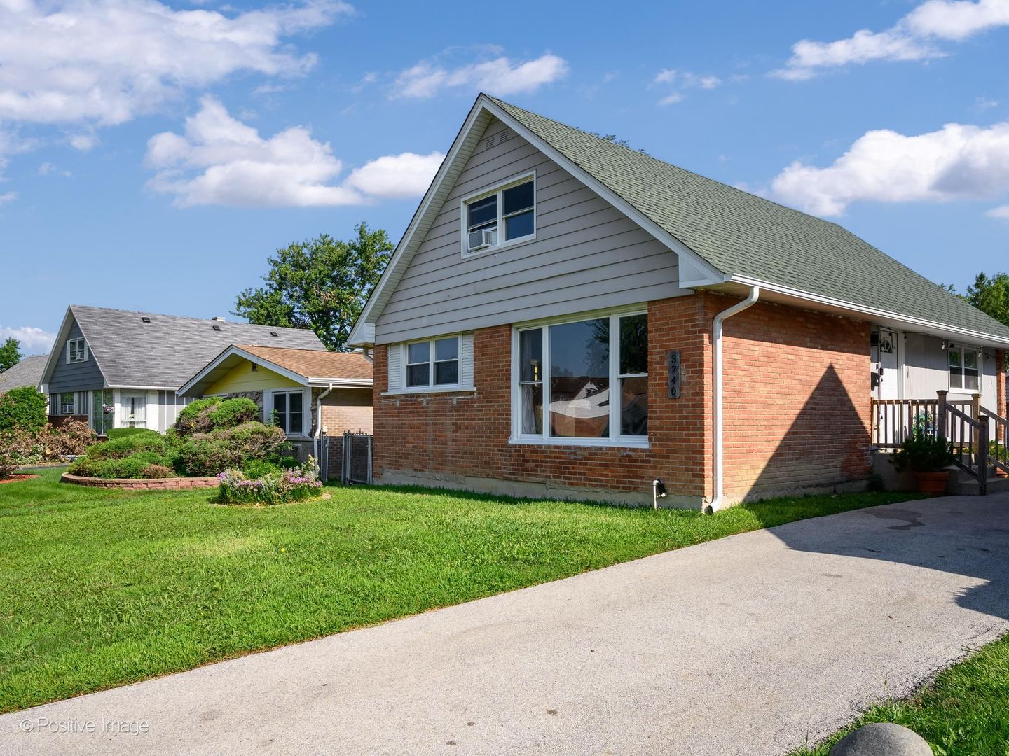 Residential in Country Club Hills 5