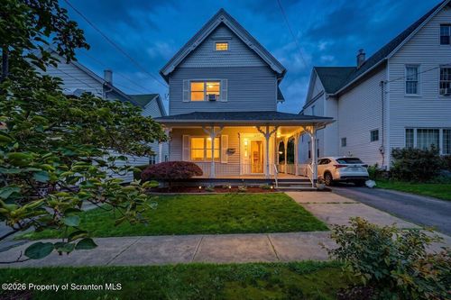 1637 Penn Ave, Scranton, PA, 18509-1925 | Card Image