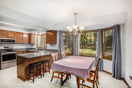 503 E Geneva Dr, Dewitt, MI, 48820-8759 | Card Image