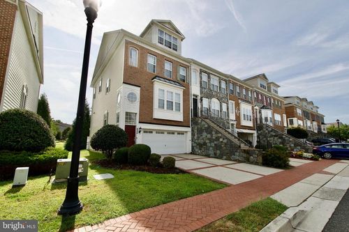 420 Esmond Pl, UPPER MARLBORO, MD, 20774-8841 | Card Image