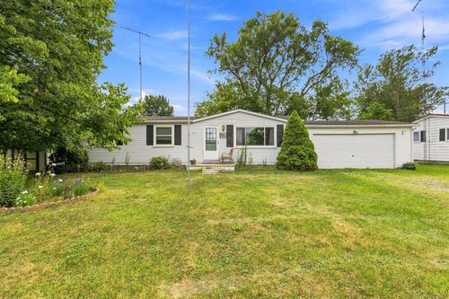 5982 Avalon Cir, Lexington, MI, 48450-9351 | Card Image