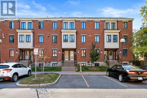 12 Crispin Pvt, Ottawa, ON, K1K2T8 | Card Image