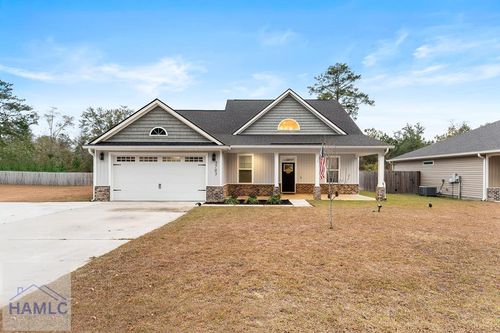 3703 Old Macon Darien Rd Se, Ludowici, GA, 31316-6201 | Card Image