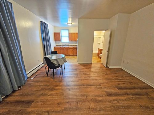 4-944 4th Ave, Coraopolis, PA, 15108 | Card Image