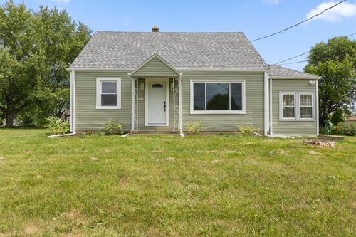 10110 S Shepard Ave, Oak Creek, WI, 53154-5750 | Card Image