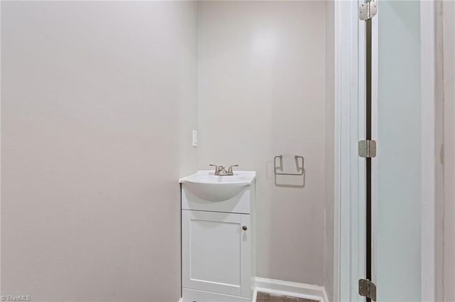 Primary Bedroom | Image 17