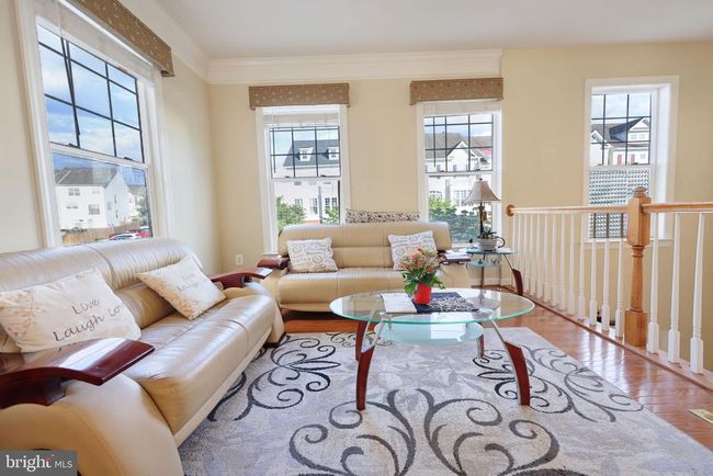 8182 Cobble Pond Way, Townhouse with 4 bedrooms, 3 bathrooms and null parking in MANASSAS VA | Image 17