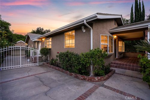 156 S Berkeley Avenue, Pasadena, CA, 91107 | Card Image