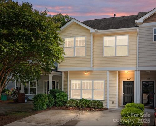 112 Saint Vincent Pl, Mount Holly, NC, 28120-2284 | Card Image