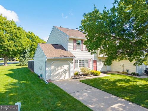 7 Norfolk Ct, BORDENTOWN, NJ, 08505-3128 | Card Image