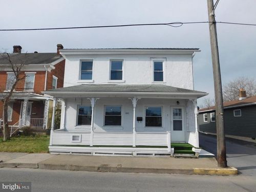 402 S Main St, LEWISTOWN, PA, 17044 | Card Image