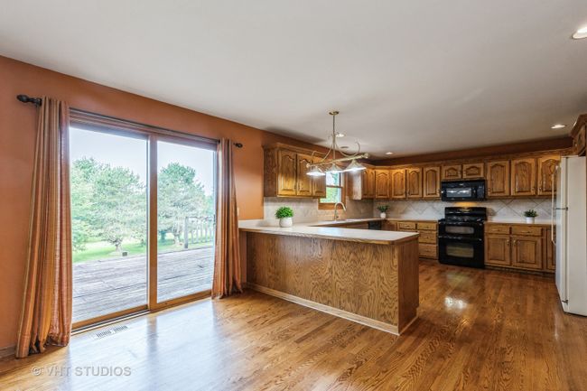 10901 Michigan Dr, House other with 4 bedrooms, 4 bathrooms and 3 parking in Spring Grove IL | Image 4