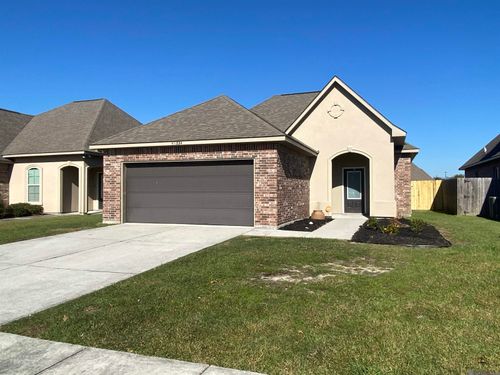 42334 Lakestone Dr, Prairieville, LA, 70769-6383 | Card Image