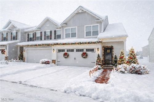 1362 Maple Grove Ln, Uniontown, OH, 44685-8153 | Card Image