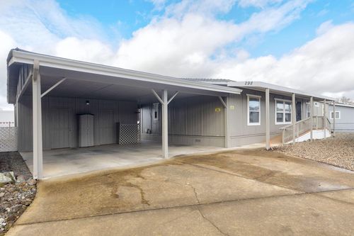 298 Whispering Willow Drive, Grants Pass, OR, 97527 | Card Image