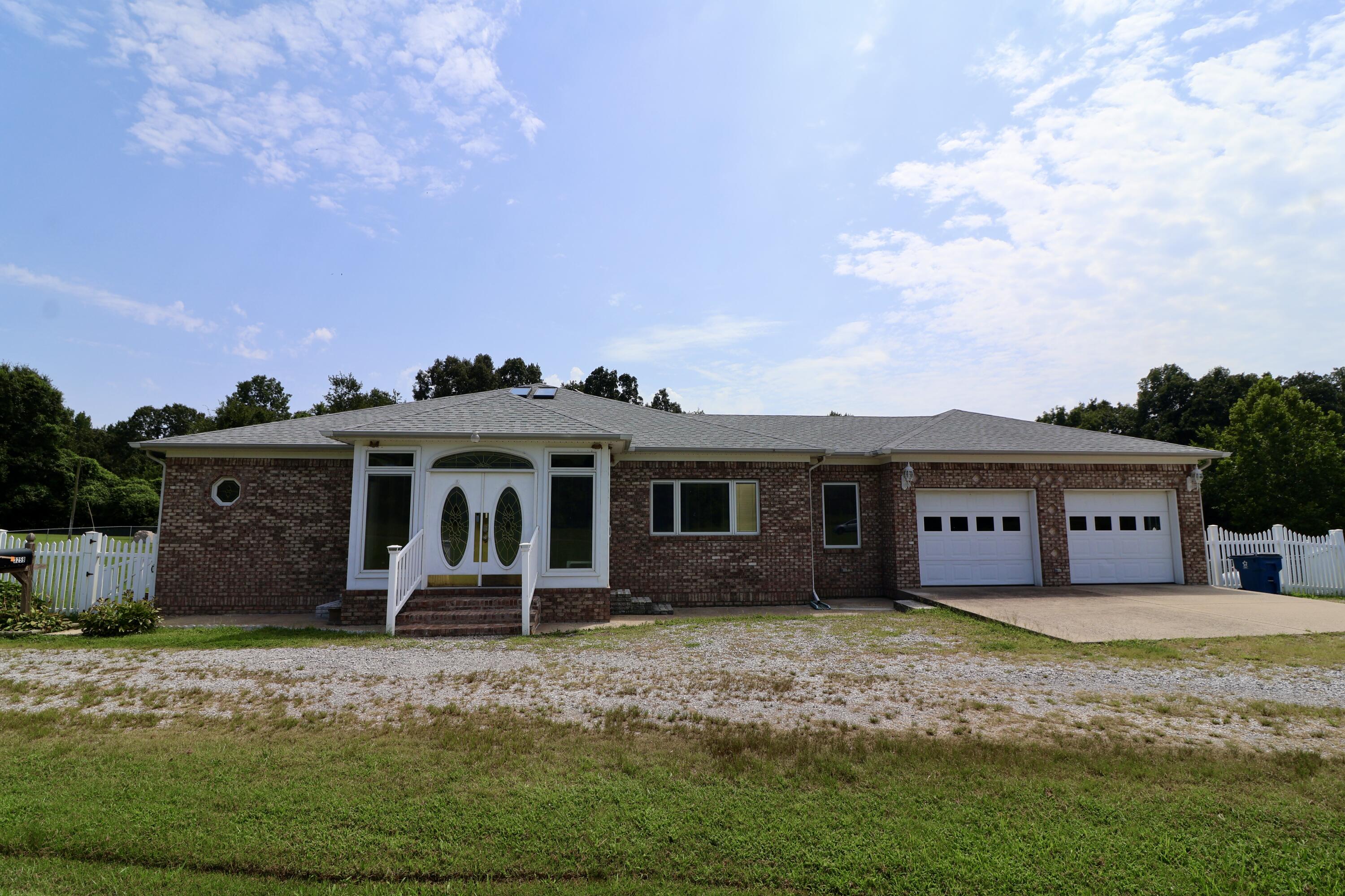 Residential in Fancy Farm 3