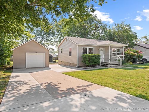 128 Se Myers Ave, Bartlesville, OK, 74006-2619 | Card Image