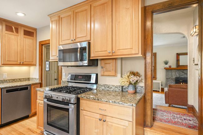 High function in a small space! | Image 14