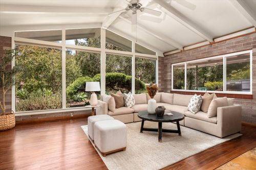 940 Camino Viejo, SANTA BARBARA, CA, 93108-1920 | Card Image