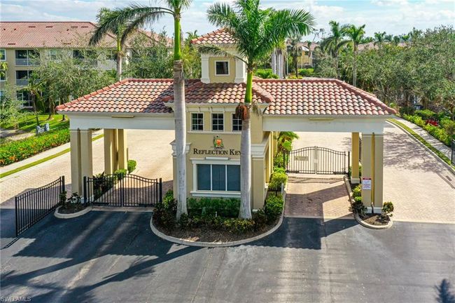 Mediterranean / spanish entry gate, stucco siding, a tile roof | Image 29