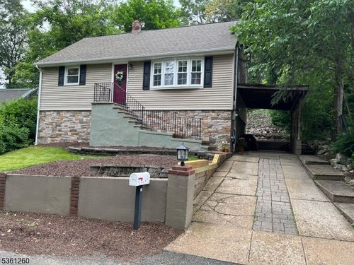 24 Oakwood Dr, Ringwood, NJ, 07456-2016 | Card Image