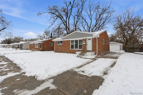 16557 Lenore, Detroit, MI, 48219-3645 | Card Image