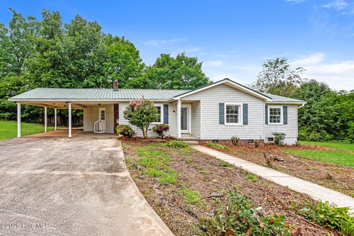 4610 Pruett Dr, Morganton, NC, 28655-7907 | Card Image