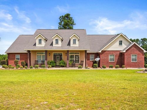 136 James Dr, Leesville, LA, 71446-2162 | Card Image