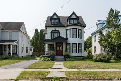 148 Park Ave, Watertown, NY, 13601-4016 | Card Image