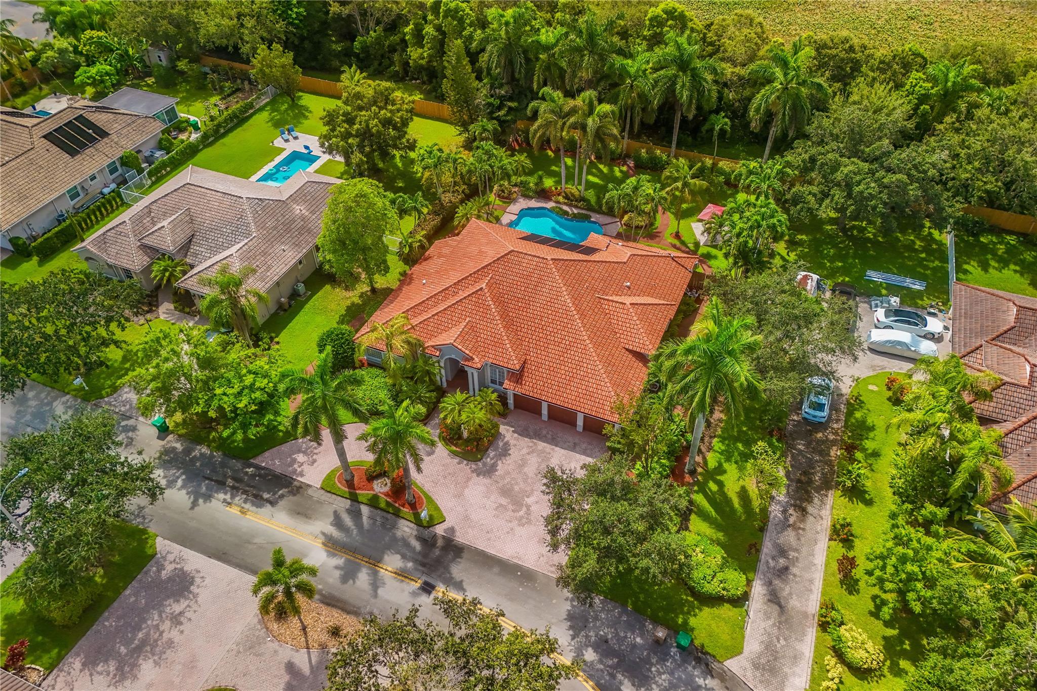Cranberry Ct, Davie, FL 33331