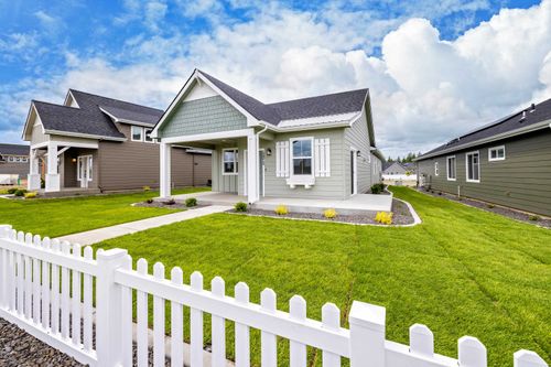 12215 N Dupont Dr, Spokane, WA, 99218 | Card Image