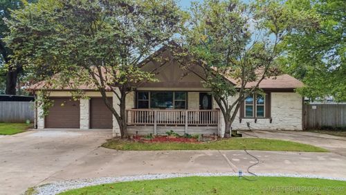 8512 E 121st St S, Bixby, OK, 74008-2709 | Card Image