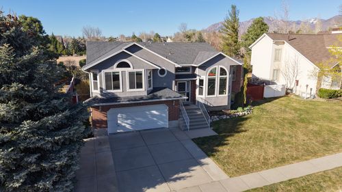 1447 Edgecliff Dr, Sandy, UT, 84092-6103 | Card Image