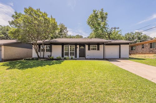 6 Honor Oak Ln, Bedford, TX, 76022-6529 | Card Image