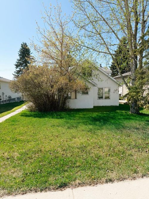 5108 51 Street, Rocky Mountain House, AB, T4T1E2 | Card Image