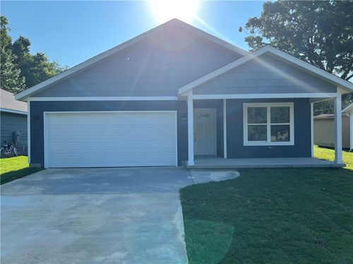 308 S Collins Ave, Gentry, AR, 72734-8562 | Card Image