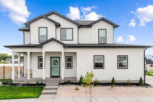 585 W 20 N, Hyrum, UT, 84319-6712 | Card Image