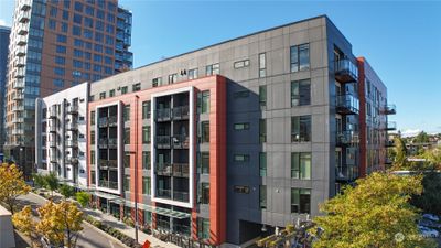 225 - 1085 103rd Avenue Ne, Condo with 1 bedrooms, 1 bathrooms and 1 parking in Bellevue WA | Image 2