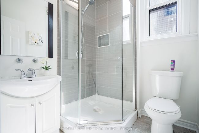 42 Ritson Rd S, Home with 4 bedrooms, 2 bathrooms and 8 parking in Oshawa ON | Image 12