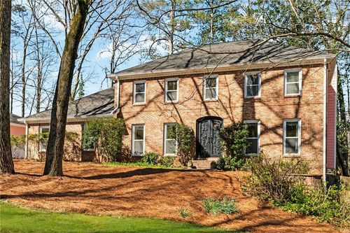 560 Park Ln Se, Marietta, GA, 30067-5006 | Card Image