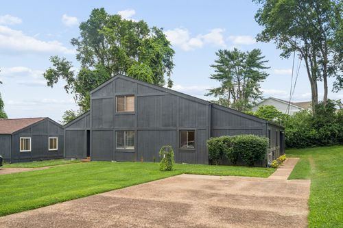 520 Doral Country Dr, Nashville, TN, 37221-2606 | Card Image