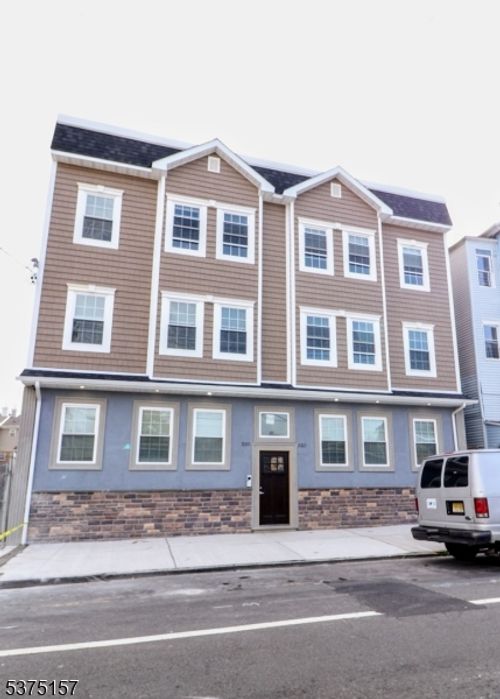 550 S 18th St, Newark, NJ, 07103-1102 | Card Image