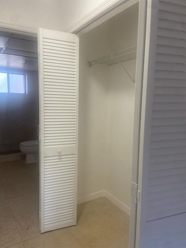 APT-205 - 4820 Lucerne Lakes Blvd W, Condo with 1 bedrooms, 2 bathrooms and null parking in Lake Worth FL | Image 5