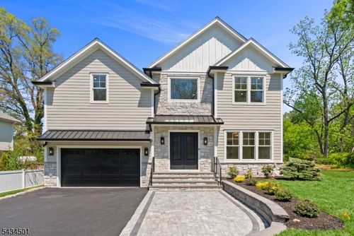 60 W Hobart Gap Rd, Livingston, NJ, 07039-5205 | Card Image