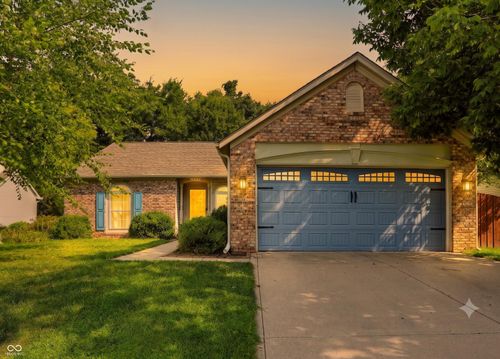 10680 Ashview Dr, Fishers, IN, 46038-7460 | Card Image